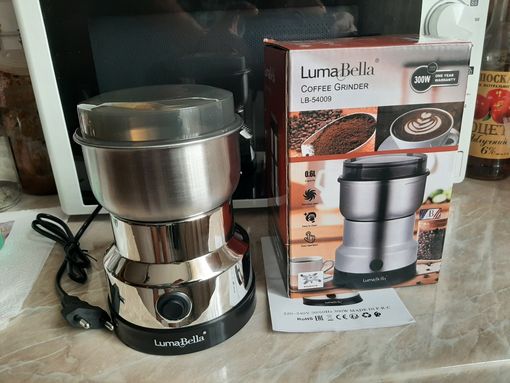 Кавомолка Luma Bella-54009 електрична, 300 Вт, роторна, з нержавіючої сталі