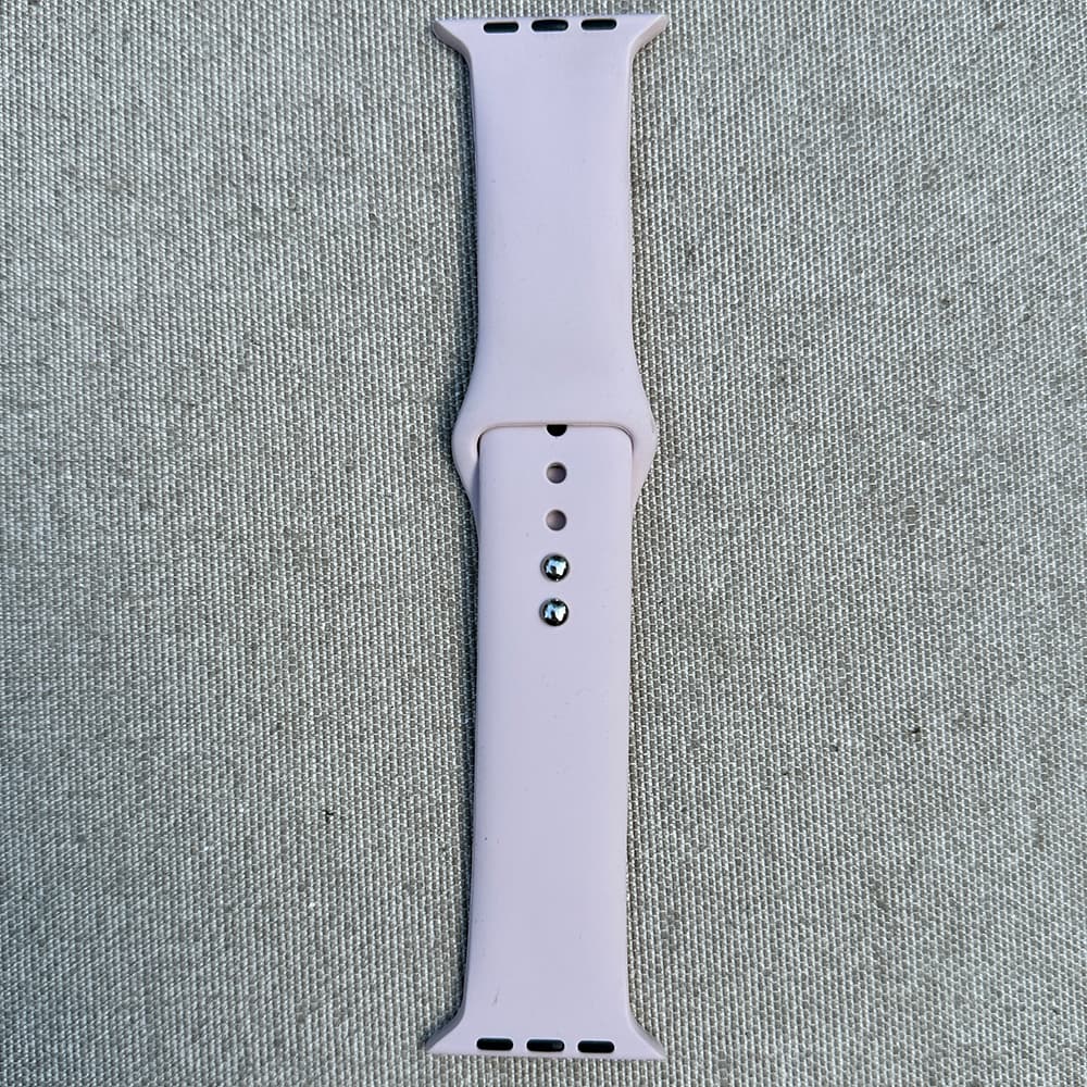 Ремінець силіконовий для Apple Watch 2/3/4/4/5/6/7/8/9/9/SE 38/40/41мм з металевою кнопкою Light Violet – фото, відгуки, характеристики в інтернет-магазині MoreKitov від продавця: MRK МРК| Купити в Україні: Києві, Харкові, Львові