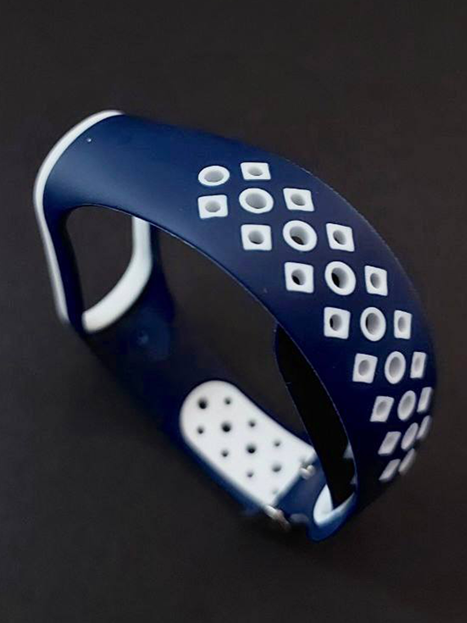 Ремінець Nike style з металевою застібкою для фітнес-браслету Xiaomi Mi Band 4 та 3 Синій з білим – фото, відгуки, характеристики в інтернет-магазині MoreKitov від продавця: MRK МРК| Купити в Україні: Києві, Харкові, Львові 4 Ремінець Nike style з металевою застібкою для фітнес-браслету Xiaomi Mi Band 4 та 3 Синій з білим – фото, відгуки, характеристики в інтернет-магазині MoreKitov від продавця: MRK МРК| Купити в Україні: Києві, Харкові, Львові 4