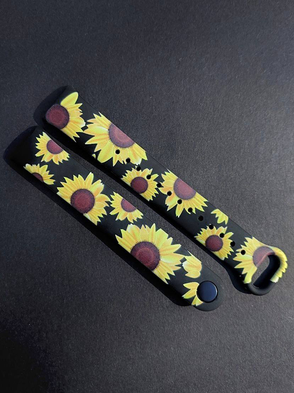 Силіконовий ремінець Original Design MiJobs для фітнесу браслета Xiaomi Mi Band 8/9 Yellow Sunflowers з металевим кріпленням + металева кнопка – фото, відгуки, характеристики в інтернет-магазині MoreKitov від продавця: MRK МРК| Купити в Україні: Києві, Харкові, Львові 2 Силіконовий ремінець Original Design MiJobs для фітнесу браслета Xiaomi Mi Band 8/9 Yellow Sunflowers з металевим кріпленням + металева кнопка – фото, відгуки, характеристики в інтернет-магазині MoreKitov від продавця: MRK МРК| Купити в Україні: Києві, Харкові, Львові 2