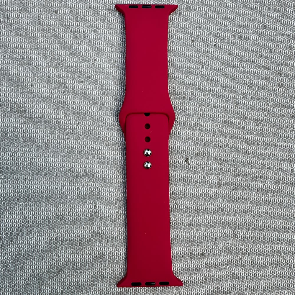 Ремінець силіконовий для Apple Watch 2/3/4/4/5/6/7/8/9/9/SE 38/40/41мм з металевою кнопкою Wine – фото, відгуки, характеристики в інтернет-магазині MoreKitov від продавця: MRK МРК| Купити в Україні: Києві, Харкові, Львові
