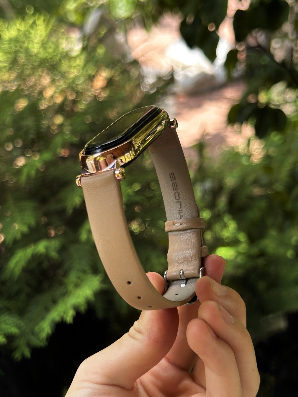 Шкіряний ремінець з металевим корпусом Mi Jobs Elegance GT для фітнес браслета Xiaomi Mi Band 3/4/5/6 бежевий + золото – фото, відгуки, характеристики в інтернет-магазині MoreKitov від продавця: MRK МРК| Купити в Україні: Києві, Харкові, Львові 3 Шкіряний ремінець з металевим корпусом Mi Jobs Elegance GT для фітнес браслета Xiaomi Mi Band 3/4/5/6 бежевий + золото – фото, відгуки, характеристики в інтернет-магазині MoreKitov від продавця: MRK МРК| Купити в Україні: Києві, Харкові, Львові 3