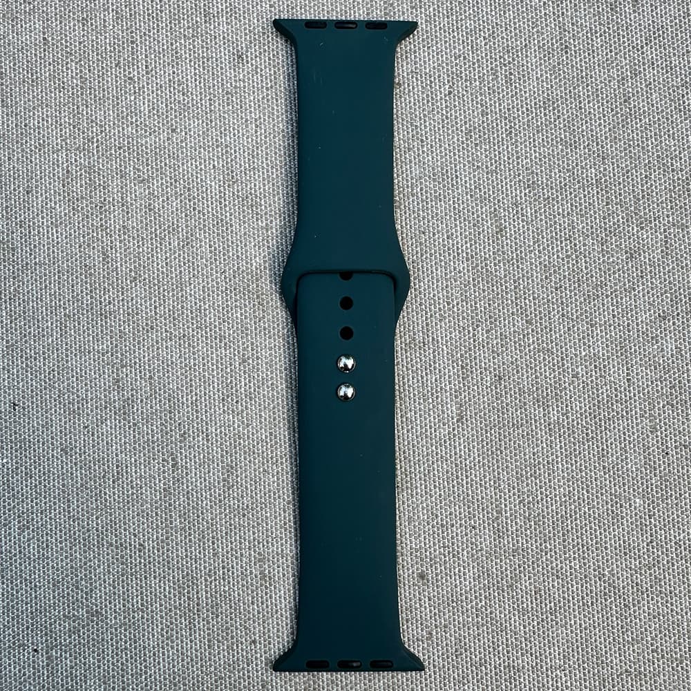 Ремінець силіконовий для Apple Watch 2/3/4/4/5/6/7/8/9/9/SE 38/40/41мм з металевою кнопкою Dark Blue – фото, відгуки, характеристики в інтернет-магазині MoreKitov від продавця: MRK МРК| Купити в Україні: Києві, Харкові, Львові