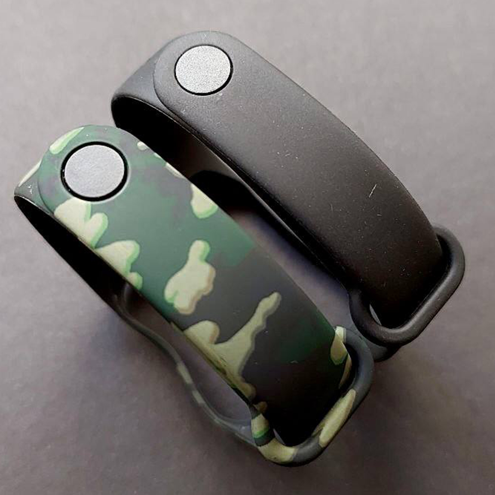 Комплект силіконових ремінців MRK Green Camouflage для фітнес браслета Xiaomi Mi Band 5/6/7 два ремінці + металева кнопка – фото, відгуки, характеристики в інтернет-магазині MoreKitov від продавця: MRK МРК| Купити в Україні: Києві, Харкові, Львові