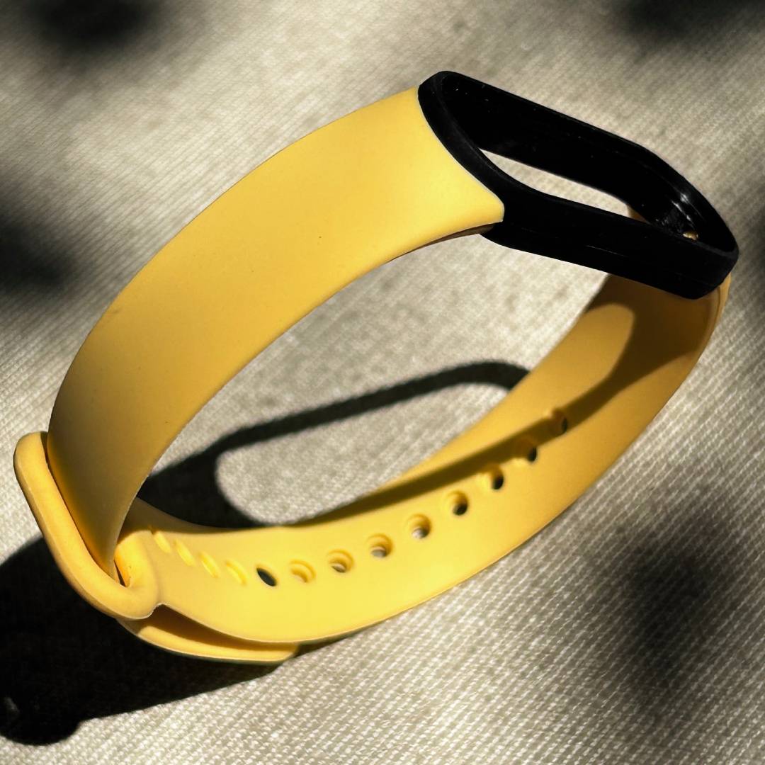 Ремінець силіконовий MRK Double Color для фітнесу браслета Xiaomi Mi Band 5/6 з металевою кнопкою Жовто-чорний Double Color – фото, відгуки, характеристики в інтернет-магазині MoreKitov від продавця: MRK МРК| Купити в Україні: Києві, Харкові, Львові Ремінець силіконовий MRK Double Color для фітнесу браслета Xiaomi Mi Band 5/6 з металевою кнопкою Жовто-чорний Double Color – фото, відгуки, характеристики в інтернет-магазині MoreKitov від продавця: MRK МРК| Купити в Україні: Києві, Харкові, Львові