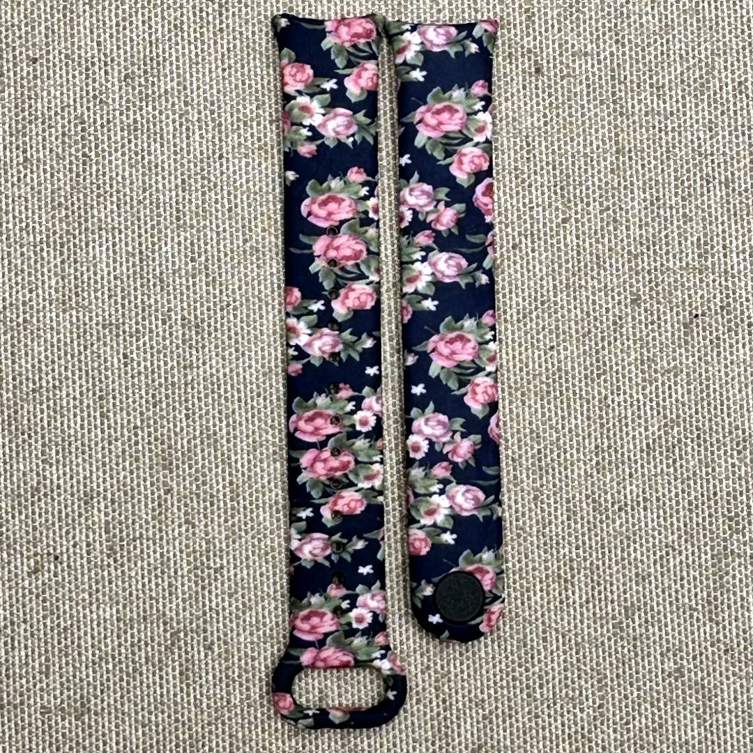 Силіконовий ремінець з малюнком Roses MRK для фітнес браслета Xiaomi Mi Band 8 Dark Blue Roses