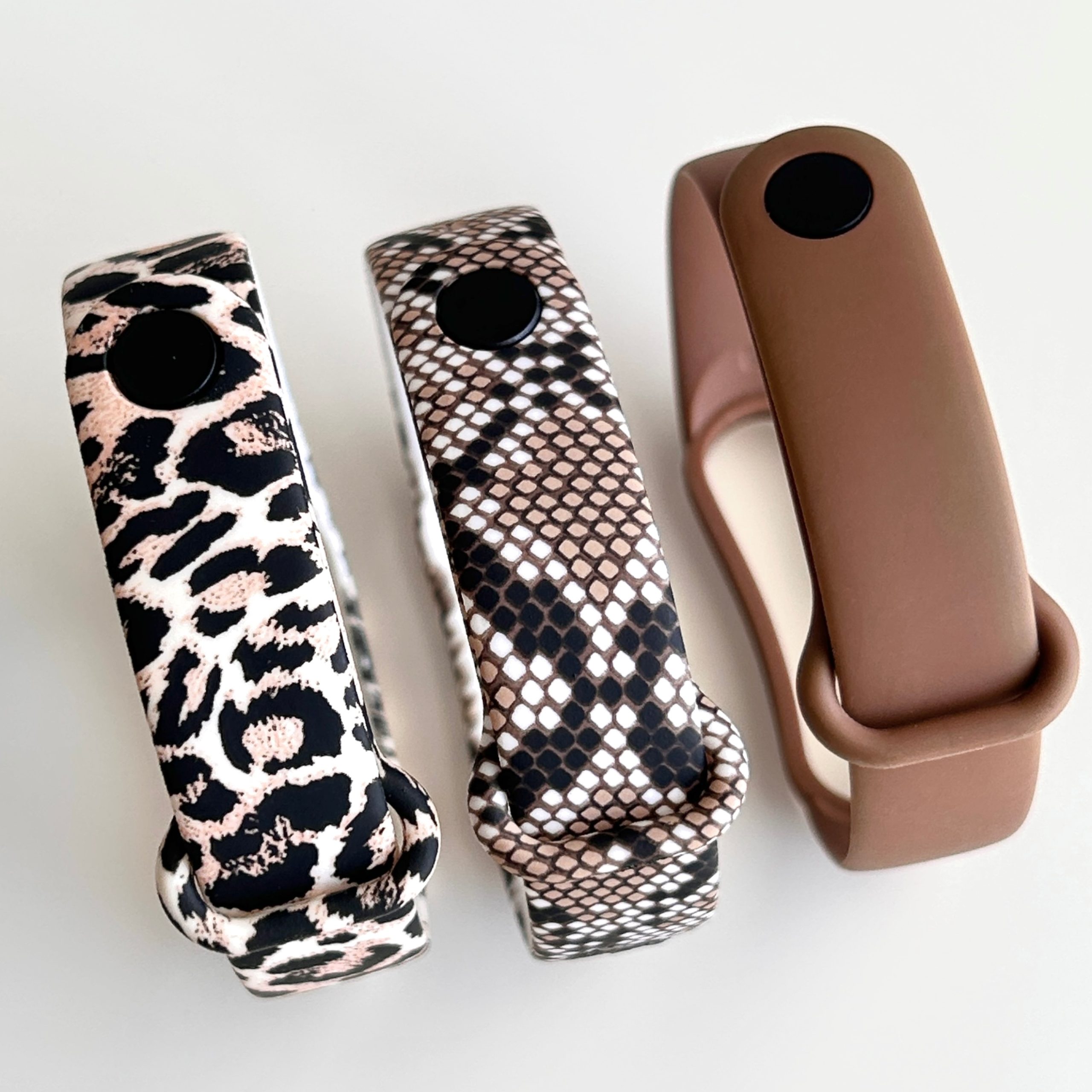 Комплект силіконових ремінців MRK для фітнесу браслета Xiaomi Mi Band 5/6/7 Browny (три ремінці) + три металеві кнопки – фото, відгуки, характеристики в інтернет-магазині MoreKitov від продавця: MRK МРК| Купити в Україні: Києві, Харкові, Львові 2 Комплект силіконових ремінців MRK для фітнесу браслета Xiaomi Mi Band 5/6/7 Browny (три ремінці) + три металеві кнопки – фото, відгуки, характеристики в інтернет-магазині MoreKitov від продавця: MRK МРК| Купити в Україні: Києві, Харкові, Львові 2