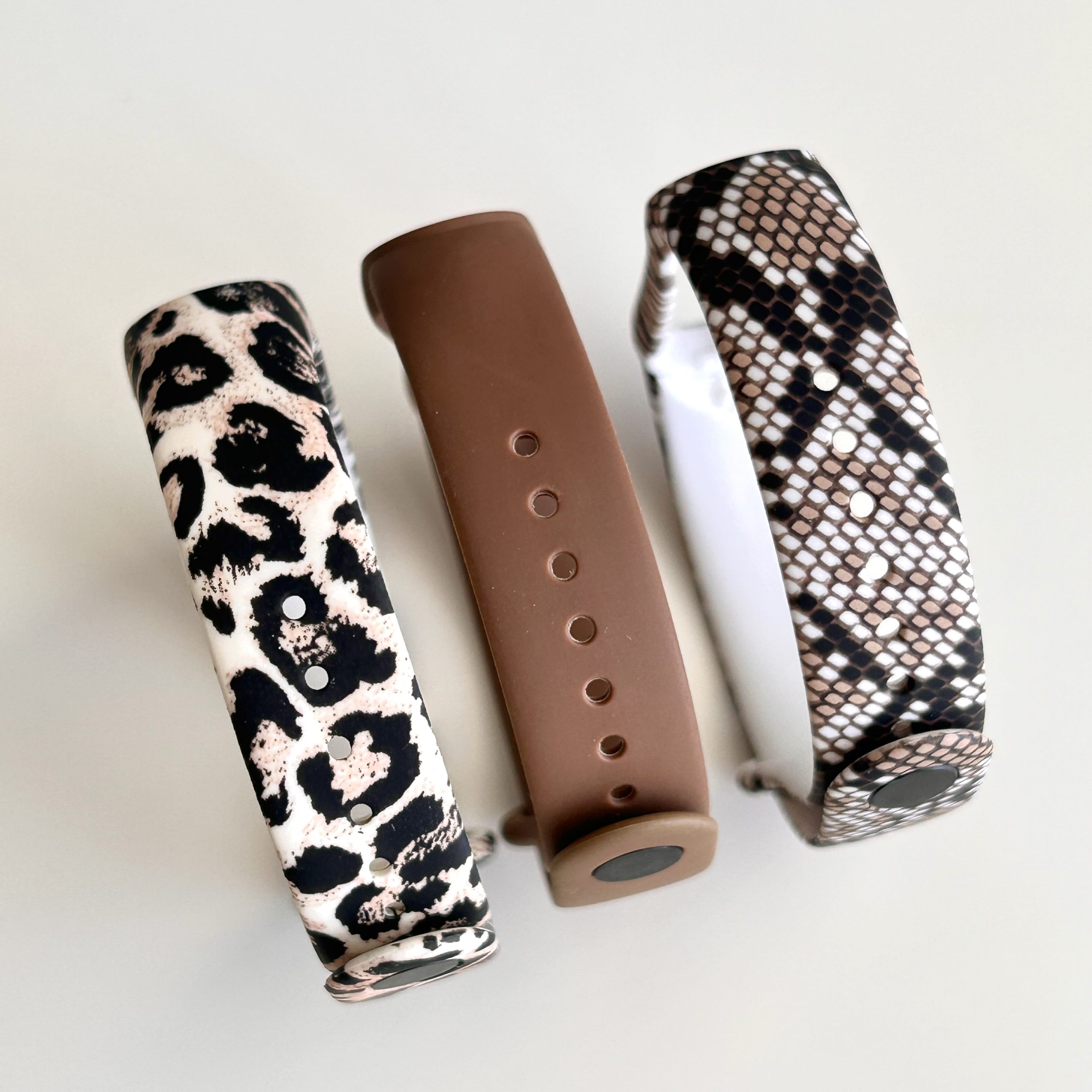 Комплект силіконових ремінців MRK для фітнесу браслета Xiaomi Mi Band 5/6/7 Browny (три ремінці) + три металеві кнопки – фото, відгуки, характеристики в інтернет-магазині MoreKitov від продавця: MRK МРК| Купити в Україні: Києві, Харкові, Львові 4 Комплект силіконових ремінців MRK для фітнесу браслета Xiaomi Mi Band 5/6/7 Browny (три ремінці) + три металеві кнопки – фото, відгуки, характеристики в інтернет-магазині MoreKitov від продавця: MRK МРК| Купити в Україні: Києві, Харкові, Львові 4