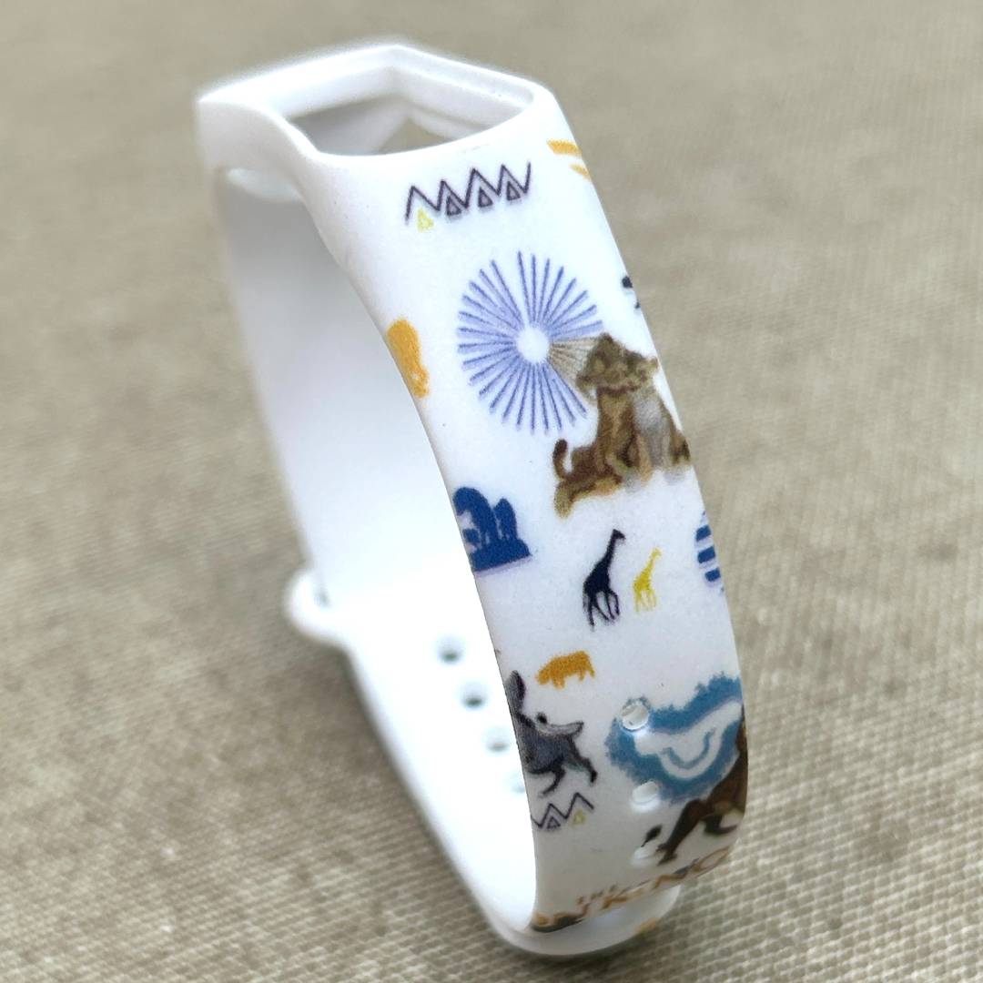Ремінець силіконовий MRK з дизайнерським принтом King Lion для фітнесу браслета Xiaomi Mi Band 5/6 з металевою кнопкою Білий King Lion – фото, відгуки, характеристики в інтернет-магазині MoreKitov від продавця: MRK МРК| Купити в Україні: Києві, Харкові, Львові Ремінець силіконовий MRK з дизайнерським принтом King Lion для фітнесу браслета Xiaomi Mi Band 5/6 з металевою кнопкою Білий King Lion – фото, відгуки, характеристики в інтернет-магазині MoreKitov від продавця: MRK МРК| Купити в Україні: Києві, Харкові, Львові