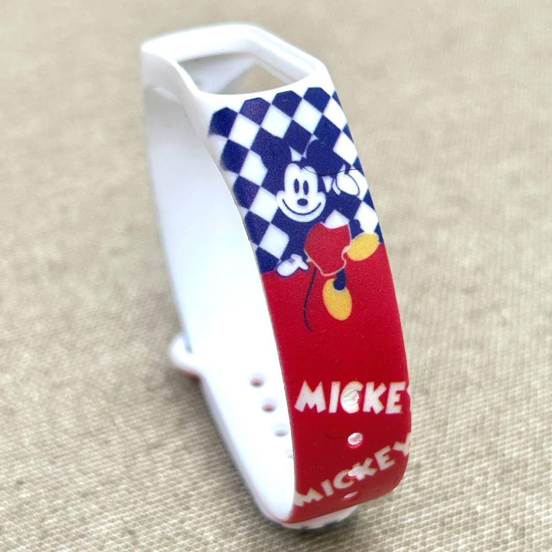 Ремінець силіконовий MRK із дизайнерським принтом Mickey Mouse 01 для фітнес браслета Xiaomi Mi Band 5/6 з металевою кнопкою Mickey Mouse 01 – фото, відгуки, характеристики в інтернет-магазині MoreKitov від продавця: MRK МРК| Купити в Україні: Києві, Харкові, Львові Ремінець силіконовий MRK із дизайнерським принтом Mickey Mouse 01 для фітнес браслета Xiaomi Mi Band 5/6 з металевою кнопкою Mickey Mouse 01 – фото, відгуки, характеристики в інтернет-магазині MoreKitov від продавця: MRK МРК| Купити в Україні: Києві, Харкові, Львові