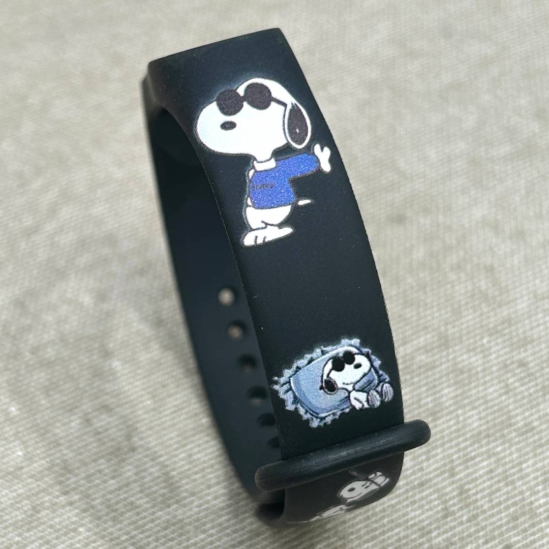 Ремінець силіконовий MRK з дизайнерським принтом Snoooopy Dog Black для фітнесу браслета Xiaomi Mi Band 5/6 з металевою кнопкою Чорний Snoooopy Dog Black – фото, відгуки, характеристики в інтернет-магазині MoreKitov від продавця: MRK МРК| Купити в Україні: Києві, Харкові, Львові Ремінець силіконовий MRK з дизайнерським принтом Snoooopy Dog Black для фітнесу браслета Xiaomi Mi Band 5/6 з металевою кнопкою Чорний Snoooopy Dog Black – фото, відгуки, характеристики в інтернет-магазині MoreKitov від продавця: MRK МРК| Купити в Україні: Києві, Харкові, Львові