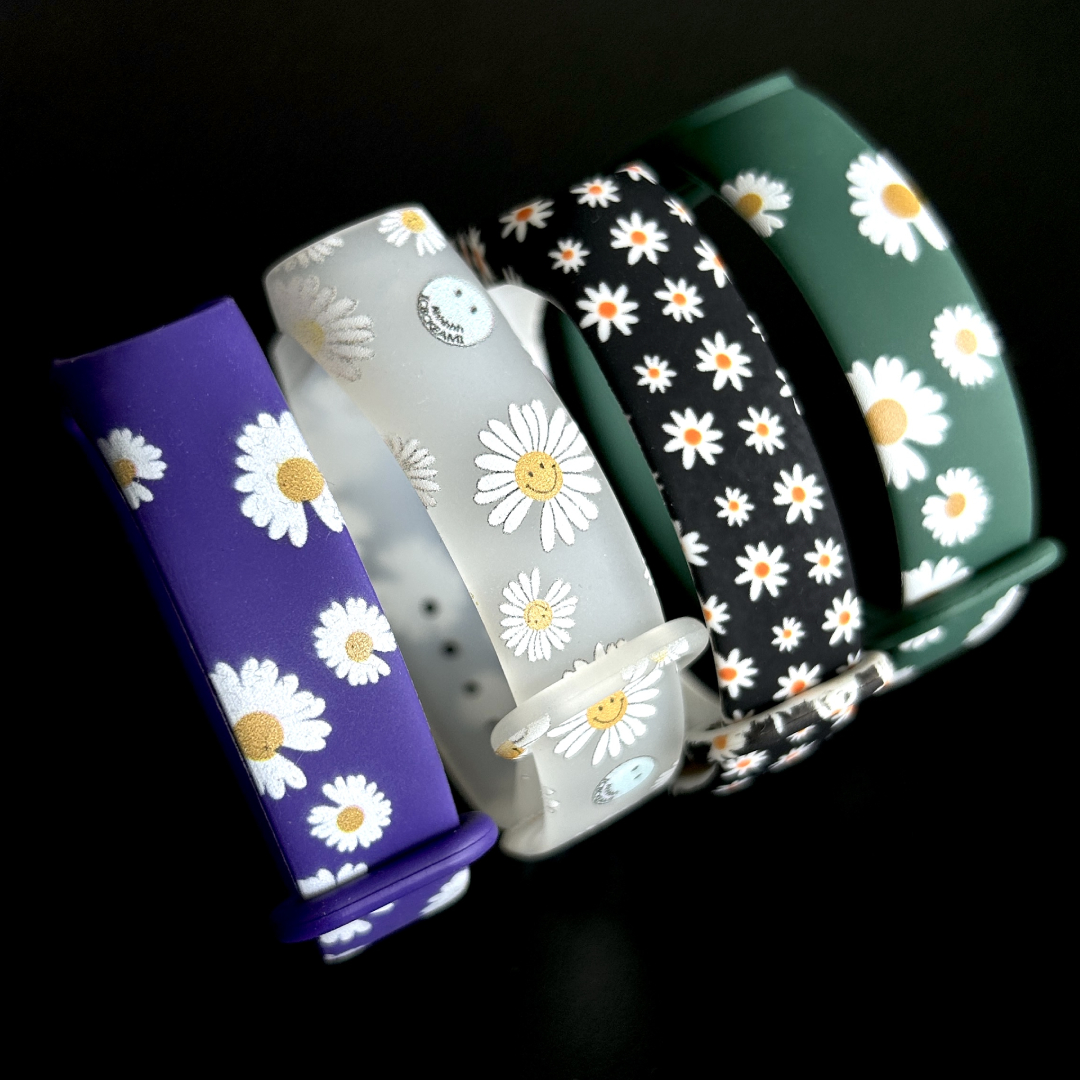Комплект силіконових ремінців MRK для фітнес браслета Xiaomi Mi Band 5/6/7 Ромашкове поле 02 – фото, відгуки, характеристики в інтернет-магазині MoreKitov від продавця: MRK МРК| Купити в Україні: Києві, Харкові, Львові Комплект силіконових ремінців MRK для фітнес браслета Xiaomi Mi Band 5/6/7 Ромашкове поле 02 – фото, відгуки, характеристики в інтернет-магазині MoreKitov від продавця: MRK МРК| Купити в Україні: Києві, Харкові, Львові