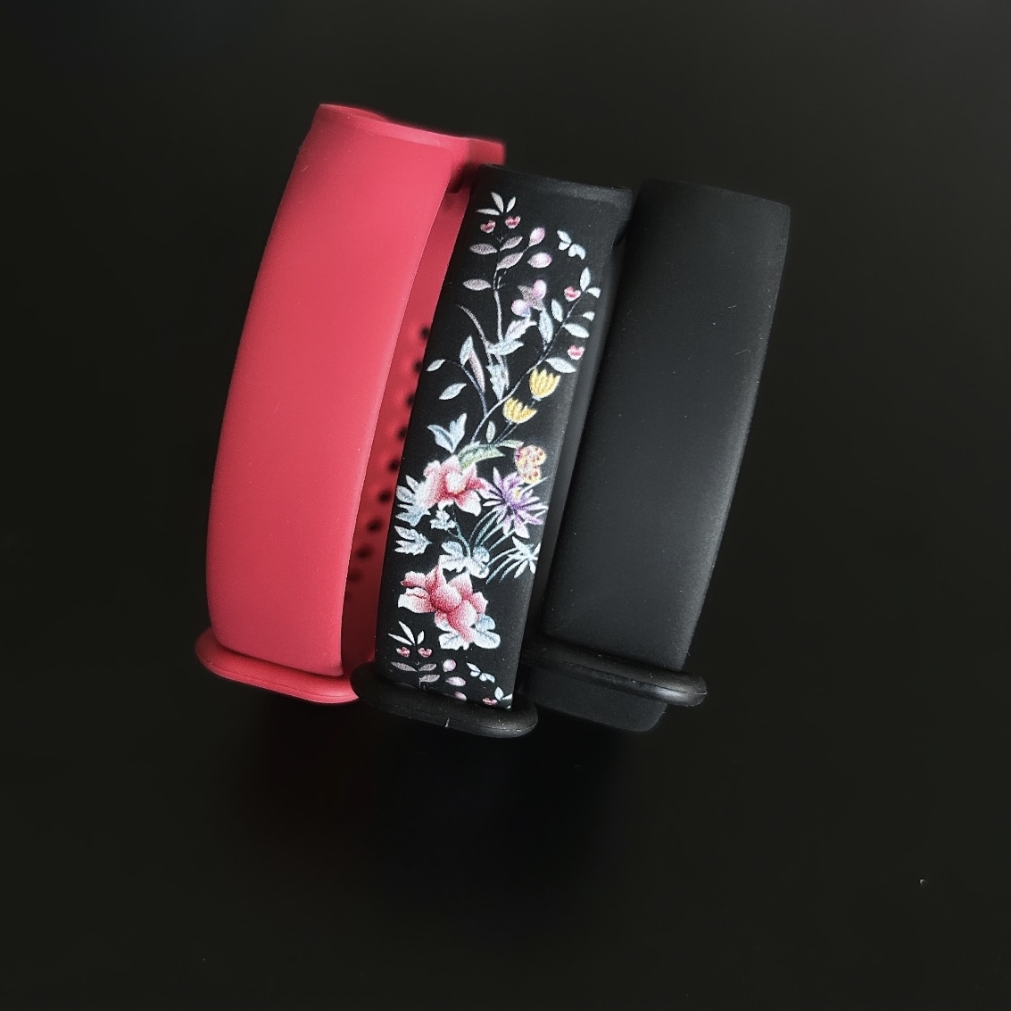 Комплект силіконових ремінців MRK для фітнес браслета Xiaomi Mi Band 3/4 Grace – фото, відгуки, характеристики в інтернет-магазині MoreKitov від продавця: MRK МРК| Купити в Україні: Києві, Харкові, Львові