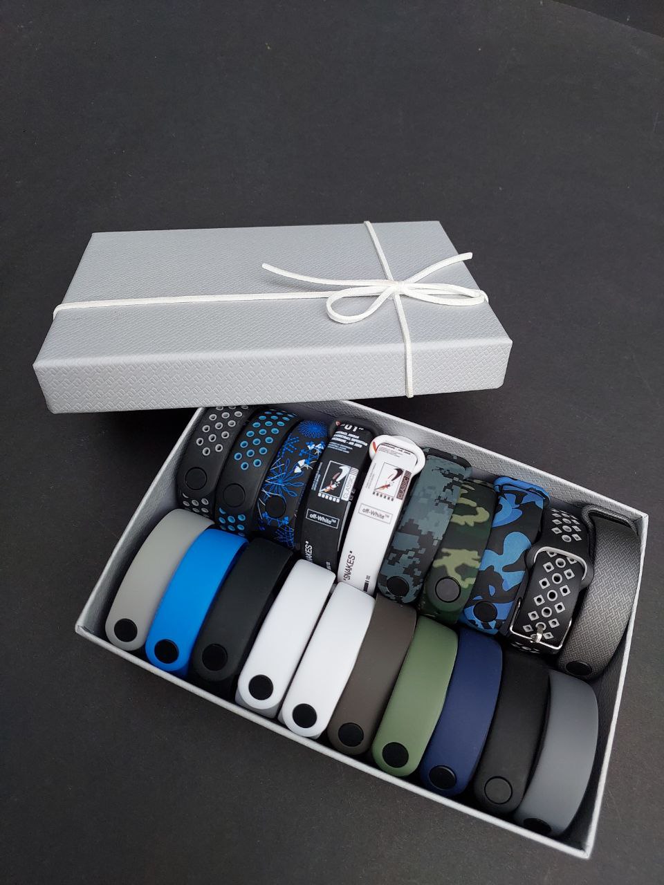 Комплект силіконових ремінців чоловічий для Xiaomi Mi Band 3/4/5/6/7 Present ForMan у святковій коробочці (20 ремінців + 20 металевих кнопок) – фото, відгуки, характеристики в інтернет-магазині MoreKitov від продавця: MRK МРК| Купити в Україні: Києві, Харкові, Львові 5 Комплект силіконових ремінців чоловічий для Xiaomi Mi Band 3/4/5/6/7 Present ForMan у святковій коробочці (20 ремінців + 20 металевих кнопок) – фото, відгуки, характеристики в інтернет-магазині MoreKitov від продавця: MRK МРК| Купити в Україні: Києві, Харкові, Львові 5