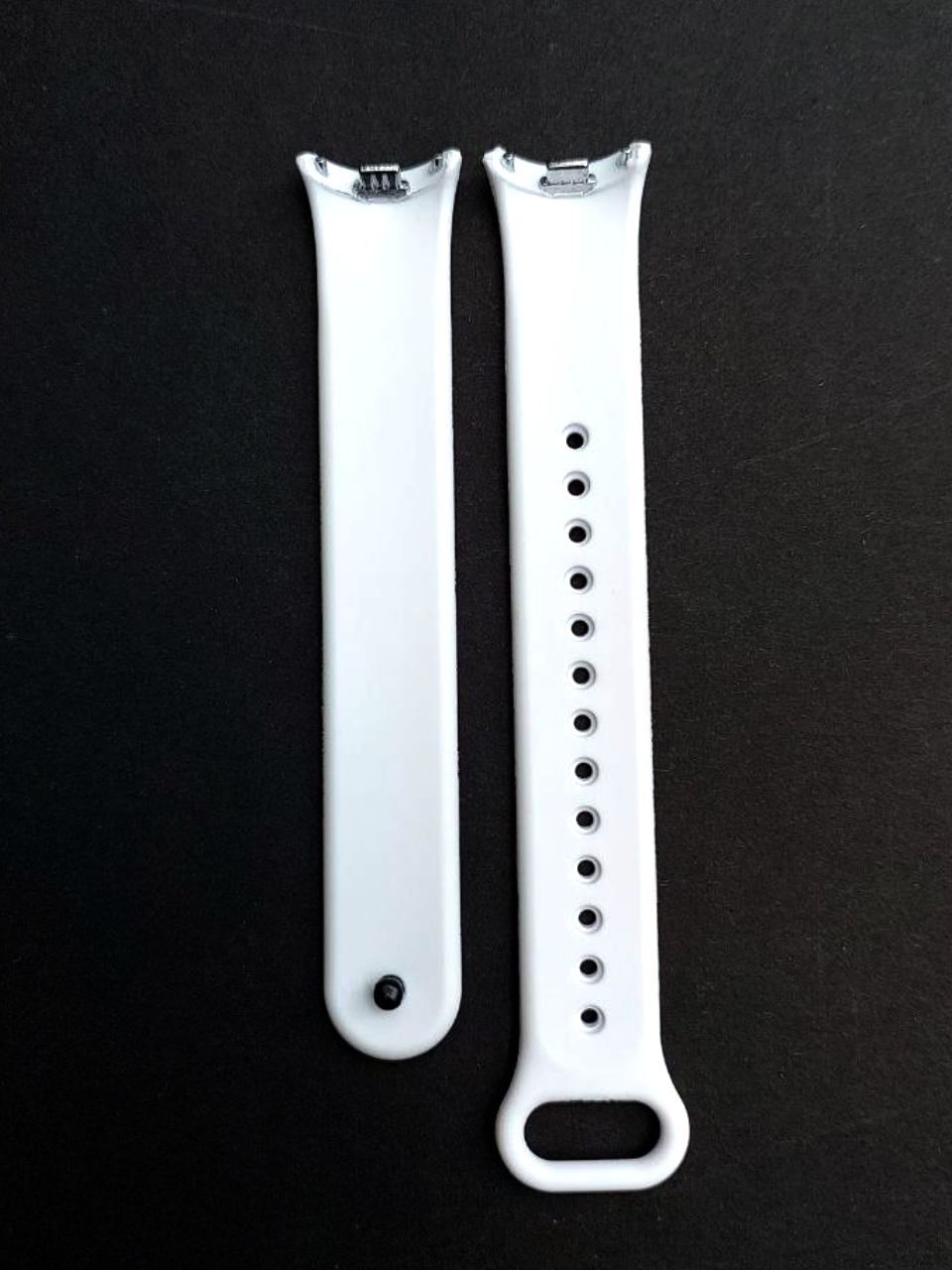 Ремінець силіконовий MRK для фітнес-трекера Xiaomi Mi Band 8/9/10 із металевим кріпленням White Leaves + металева кнопка – фото, відгуки, характеристики в інтернет-магазині MoreKitov від продавця: MRK МРК| Купити в Україні: Києві, Харкові, Львові 5 Ремінець силіконовий MRK для фітнес-трекера Xiaomi Mi Band 8/9/10 із металевим кріпленням White Leaves + металева кнопка – фото, відгуки, характеристики в інтернет-магазині MoreKitov від продавця: MRK МРК| Купити в Україні: Києві, Харкові, Львові 5