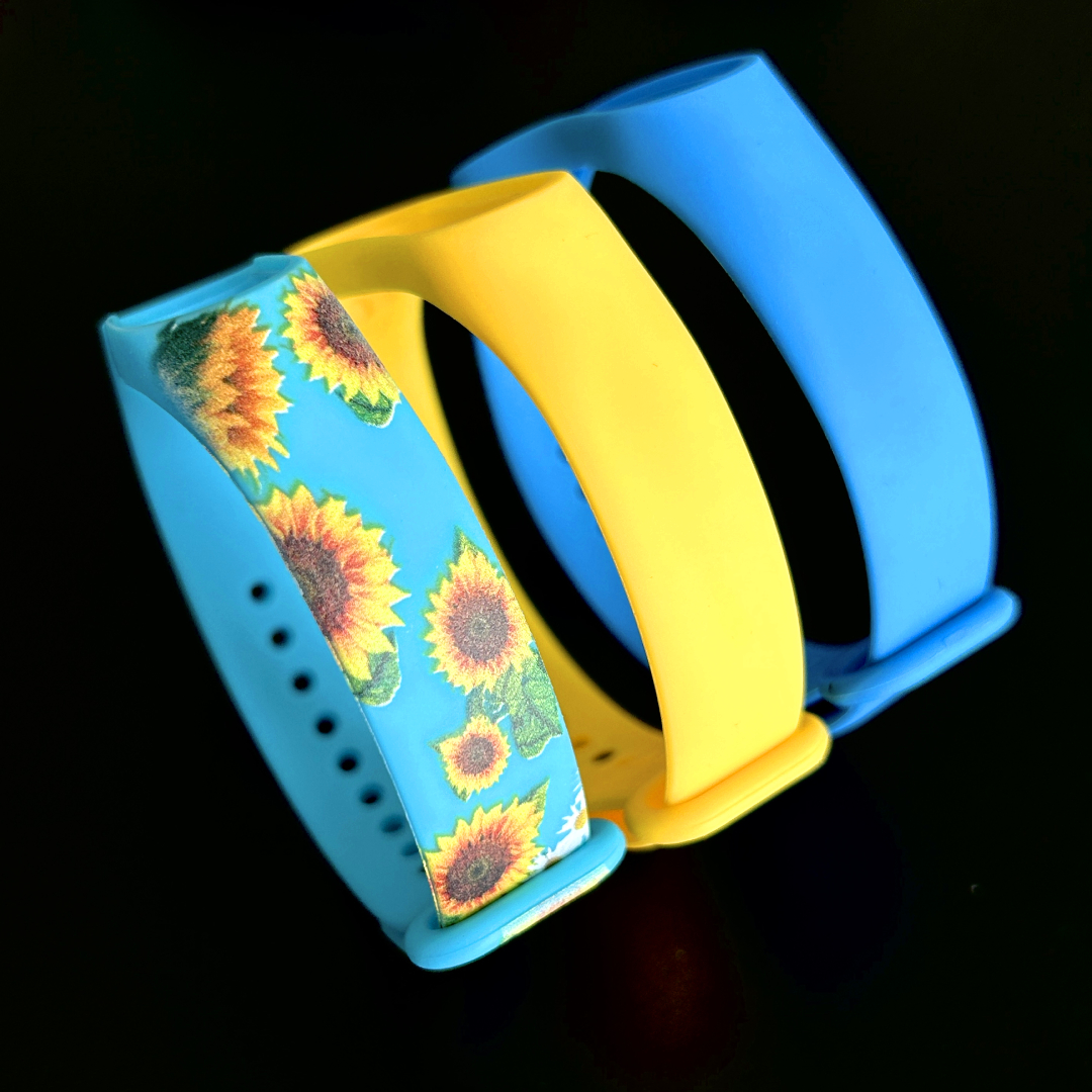 Комплект силіконових ремінців MRK для фітнес браслета Xiaomi Mi Band 5/6/7 Жовто-блакитні соняхи – фото, відгуки, характеристики в інтернет-магазині MoreKitov від продавця: MRK МРК| Купити в Україні: Києві, Харкові, Львові Комплект силіконових ремінців MRK для фітнес браслета Xiaomi Mi Band 5/6/7 Жовто-блакитні соняхи – фото, відгуки, характеристики в інтернет-магазині MoreKitov від продавця: MRK МРК| Купити в Україні: Києві, Харкові, Львові
