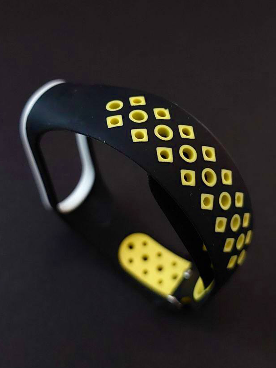 Силиконовый ремешок Nike style для фитнес-браслета Xiaomi Mi Band 5/6/7 с металлической застежкой Черный с желтым – фото, отзывы, характеристики в интернет-магазине MoreKitov МореКитов от продавца: MRK МРК| Купить в Украине: Киеве, Харькове, Львове 2 Силиконовый ремешок Nike style для фитнес-браслета Xiaomi Mi Band 5/6/7 с металлической застежкой Черный с желтым – фото, отзывы, характеристики в интернет-магазине MoreKitov МореКитов от продавца: MRK МРК| Купить в Украине: Киеве, Харькове, Львове 2