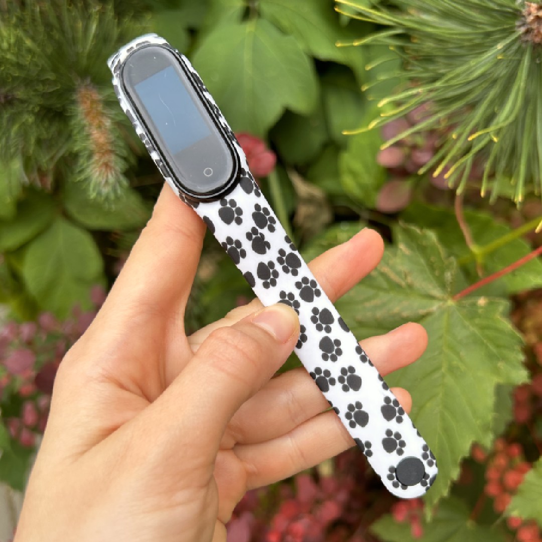 Силиконовый ремешок MRK для фитнес браслета Xiaomi Mi Band 6/5 с рисунком Лапки (5) – фото, отзывы, характеристики в интернет-магазине MoreKitov МореКитов от продавца: MRK МРК| Купить в Украине: Киеве, Харькове, Львове 3 Силиконовый ремешок MRK для фитнес браслета Xiaomi Mi Band 6/5 с рисунком Лапки (5) – фото, отзывы, характеристики в интернет-магазине MoreKitov МореКитов от продавца: MRK МРК| Купить в Украине: Киеве, Харькове, Львове 3