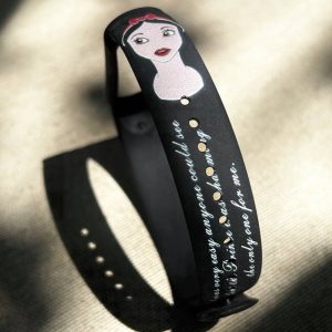 Ремешок силиконовый MRK с дизайнерским принтом Cindirella для фитнес браслета Xiaomi Mi Band 3/4 с металлической кнопкой Cindirella – фото, отзывы, характеристики в интернет-магазине MoreKitov МореКитов от продавца: MRK МРК| Купить в Украине: Киеве, Харькове, Львове