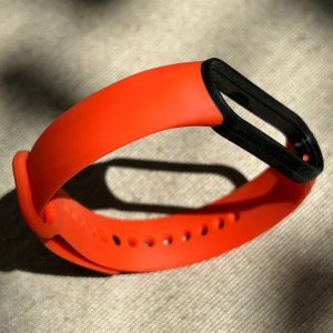 Ремешок силиконовый MRK Double Color для фитнес браслета Xiaomi Mi Band 5/6 с металлической кнопкой Оранжево-черный Double Color – фото, отзывы, характеристики в интернет-магазине MoreKitov МореКитов от продавца: MRK МРК| Купить в Украине: Киеве, Харькове, Львове