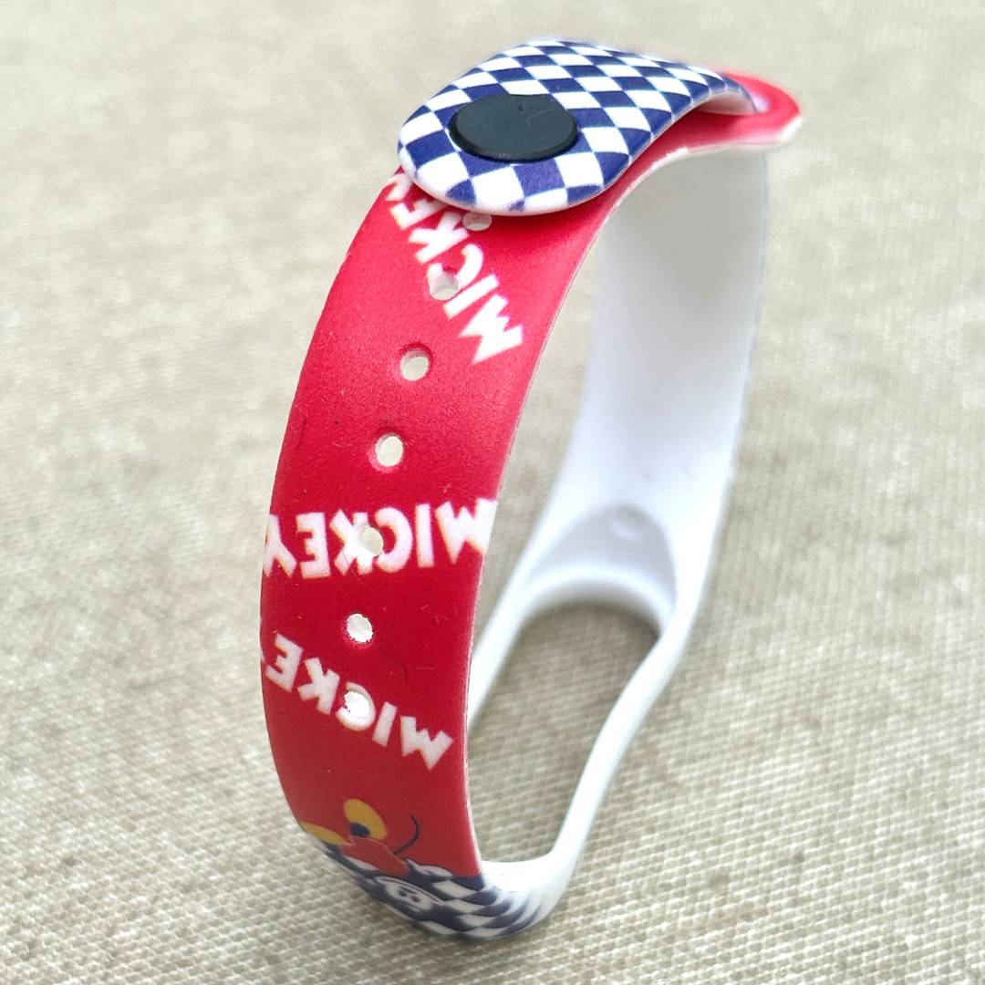 Ремешок силиконовый MRK с дизайнерским принтом Mickey Mouse 01 для фитнес браслета Xiaomi Mi Band 5/6 с металлической кнопкой Mickey Mouse 01 – фото, отзывы, характеристики в интернет-магазине MoreKitov МореКитов от продавца: MRK МРК| Купить в Украине: Киеве, Харькове, Львове 4 Ремешок силиконовый MRK с дизайнерским принтом Mickey Mouse 01 для фитнес браслета Xiaomi Mi Band 5/6 с металлической кнопкой Mickey Mouse 01 – фото, отзывы, характеристики в интернет-магазине MoreKitov МореКитов от продавца: MRK МРК| Купить в Украине: Киеве, Харькове, Львове 4