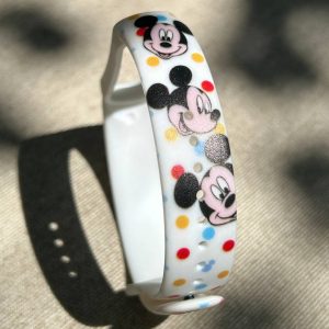 Ремешок силиконовый MRK с дизайнерским принтом Mickey Mouse 04 для фитнес браслета Xiaomi Mi Band 5/6 с металлической кнопкой Mickey Mouse 04 – фото, отзывы, характеристики в интернет-магазине MoreKitov МореКитов от продавца: MRK МРК| Купить в Украине: Киеве, Харькове, Львове