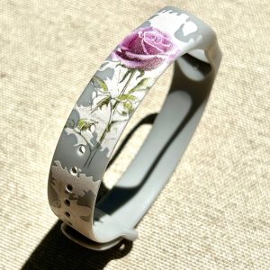 Ремешок силиконовый MRK с дизайнерским принтом Rose Post card для фитнес браслета Xiaomi Mi Band 5/6 с металлической кнопкой Rose Postcard – фото, отзывы, характеристики в интернет-магазине MoreKitov МореКитов от продавца: MRK МРК| Купить в Украине: Киеве, Харькове, Львове