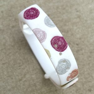 Ремешок силиконовый MRK с дизайнерским принтом White Circles для фитнес браслета Xiaomi Mi Band 5/6 с металлической кнопкой White Circles – фото, отзывы, характеристики в интернет-магазине MoreKitov МореКитов от продавца: MRK МРК| Купить в Украине: Киеве, Харькове, Львове