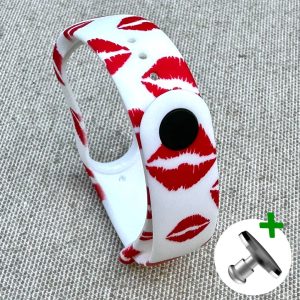 Ремешок силиконовый MRK с дизайнерским принтом Kisses Back для фитнес браслета Xiaomi Mi Band 5/6/7 с металлической кнопкой – фото, отзывы, характеристики в интернет-магазине MoreKitov МореКитов от продавца: MRK МРК| Купить в Украине: Киеве, Харькове, Львове