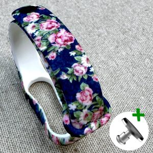 Ремешок силиконовый MRK с дизайнерским принтом Beautiful Roses 02 для фитнес браслета Xiaomi Mi Band 5/6/7 с металлической кнопкой – фото, отзывы, характеристики в интернет-магазине MoreKitov МореКитов от продавца: MRK МРК| Купить в Украине: Киеве, Харькове, Львове