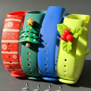 Комплект силиконовых ремешков MRK Рождественская Елка (4 ремешка) для Xiaomi Mi Band 5/6/7 + 4 металлические кнопки – фото, отзывы, характеристики в интернет-магазине MoreKitov МореКитов от продавца: MRK МРК| Купить в Украине: Киеве, Харькове, Львове