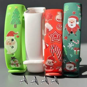 Комплект силиконовых ремешков MRK Новогоднее настроение (4 ремешка) для Xiaomi Mi Band 5/6/7 + 4 металлические кнопки – фото, отзывы, характеристики в интернет-магазине MoreKitov МореКитов от продавца: MRK МРК| Купить в Украине: Киеве, Харькове, Львове