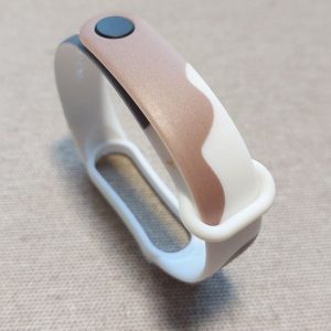 Ремешок силиконовый MRK Multicolor для Mi Band 3/4 White, Beige, Dark Blue с металлической кнопкой – фото, отзывы, характеристики в интернет-магазине MoreKitov МореКитов от продавца: MRK МРК| Купить в Украине: Киеве, Харькове, Львове