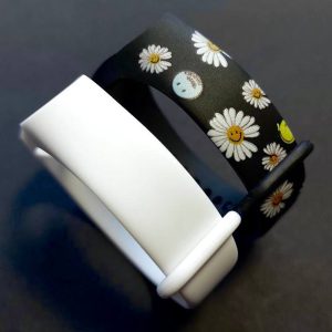 Комплект силиконовых ремешков MRK Ромашки 13 для Xiaomi Mi Band 3/4 (два ремешка)+ металлическая кнопка – фото, отзывы, характеристики в интернет-магазине MoreKitov МореКитов от продавца: MRK МРК| Купить в Украине: Киеве, Харькове, Львове