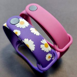 Комплект силиконовых ремешков MRK Ромашки 08 для Xiaomi Mi Band 3/4 (два ремешка)+ металлическая кнопка – фото, отзывы, характеристики в интернет-магазине MoreKitov МореКитов от продавца: MRK МРК| Купить в Украине: Киеве, Харькове, Львове