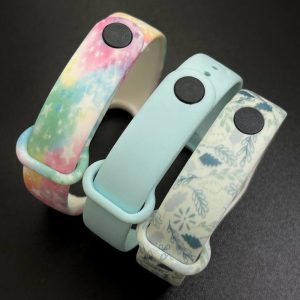 Комплект силиконовых ремешков MRK Colors Set для фитнес браслета Xiaomi Mi Band 5/6/7 три ремешка + металлическая кнопка – фото, отзывы, характеристики в интернет-магазине MoreKitov МореКитов от продавца: MRK МРК| Купить в Украине: Киеве, Харькове, Львове