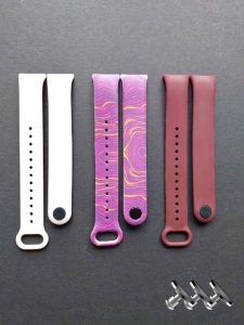 Комплект силиконовых ремешков MRK для фитнеса браслета Xiaomi Mi Band 8/9 Purple Waves с металлическим креплением (три ремешка) + три металлические кнопки